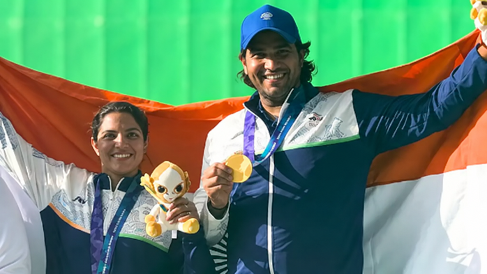 তিরন্দাজির পর শুটিংয়েও সোনা, মিক্সড ট্র্যাপে চ্যাম্পিয়ন কাইনান-নীরু